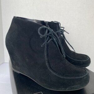 Dolce Vita- 7.5 Pilar Black Suede M Wedges